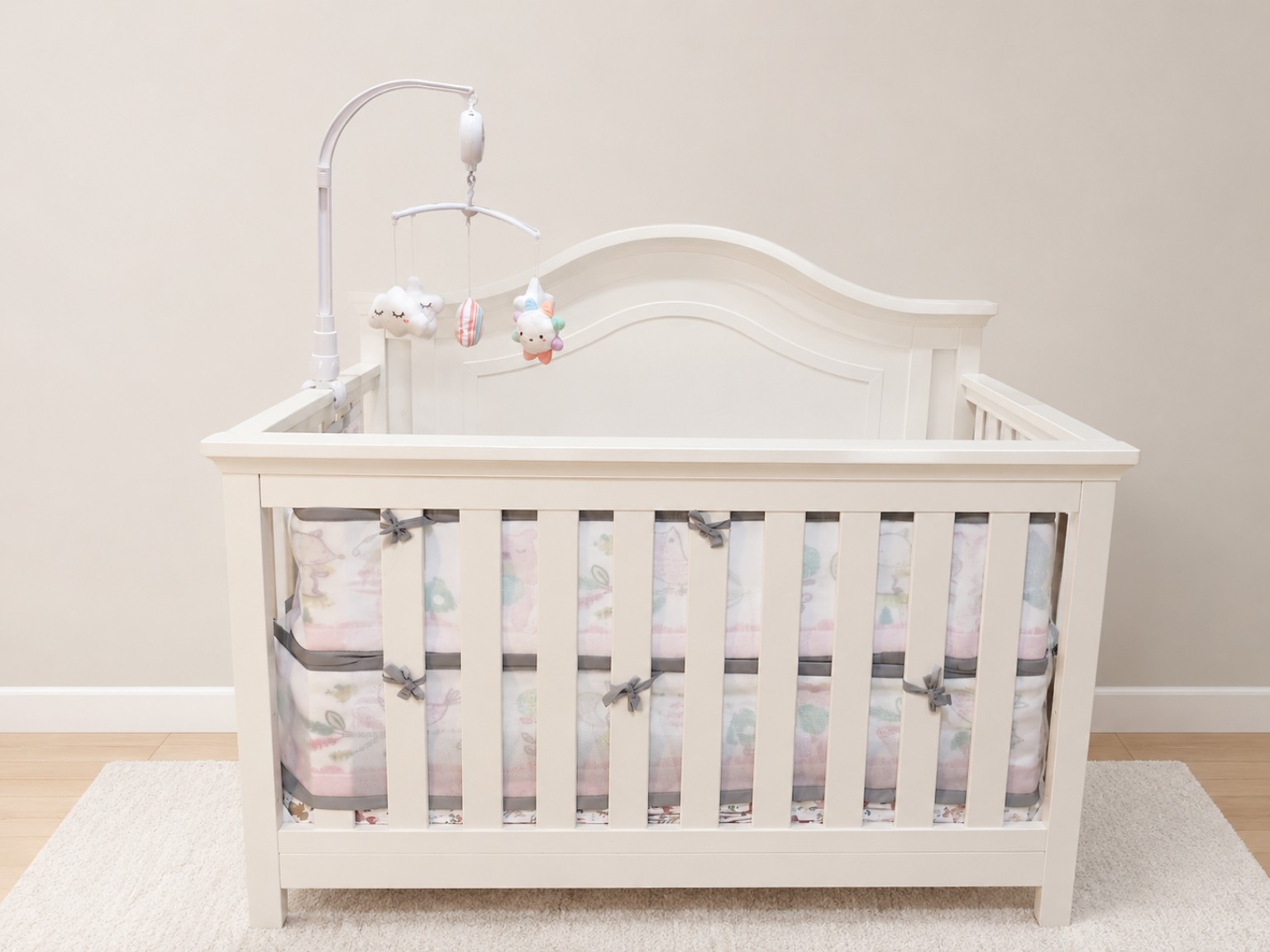 Baby Crib with Mobile – Excellent Condition
